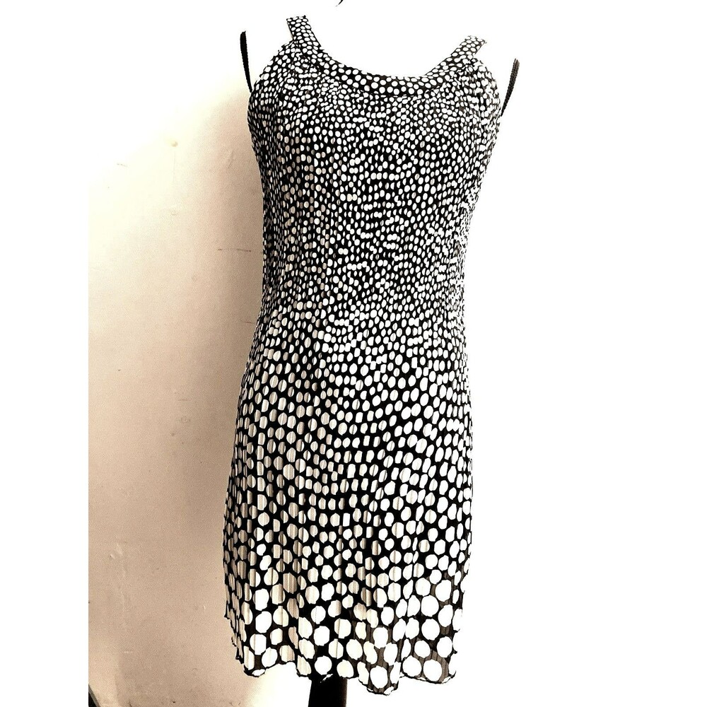 Madison Leigh Polka Dots Dress Size 10 Black White Sleeveless Accordian Pleated